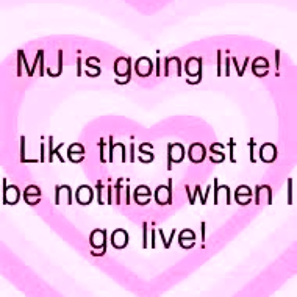Hello friends! I’m Mary and I’m so excited to host a live show!